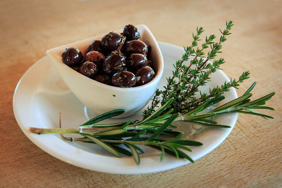 Olives Coquillos aux Herbes de Provence